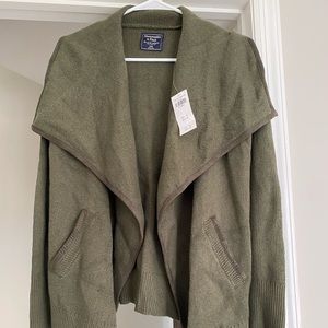 Abercrombie & Fitch Green Cardigan Sweater XXS Brand New with Tags